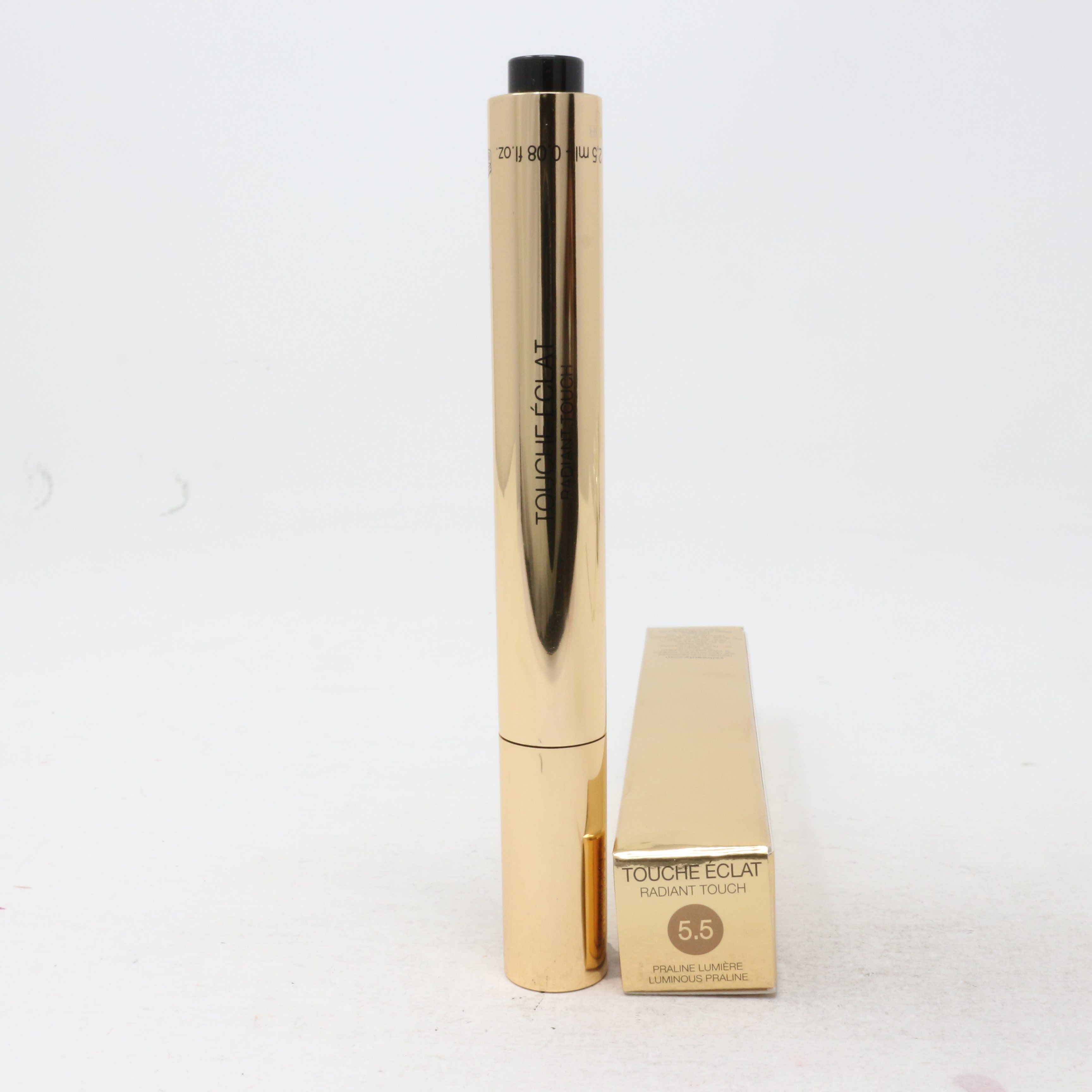 YSL's Touche Éclat Brightening Pen Is Better Than the Blur Tool